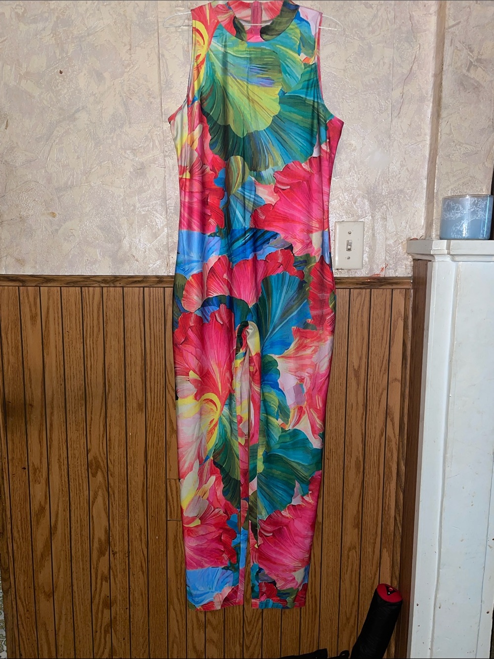 Multi color sleeveless loragal pant romper (XL)(nwt)